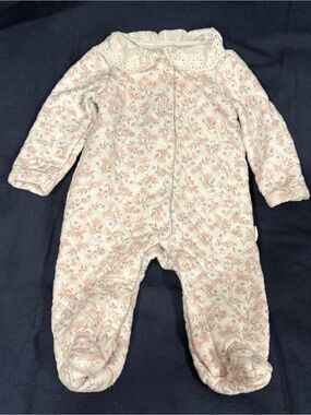Tahari Baby Floral Footed Sleeper Footie White Lace Collar Pink 3-6m Quilted